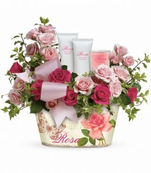 Teleflora's Everything Rosy Gift Bouquet from Swindler and Sons Florists in Wilmington, OH